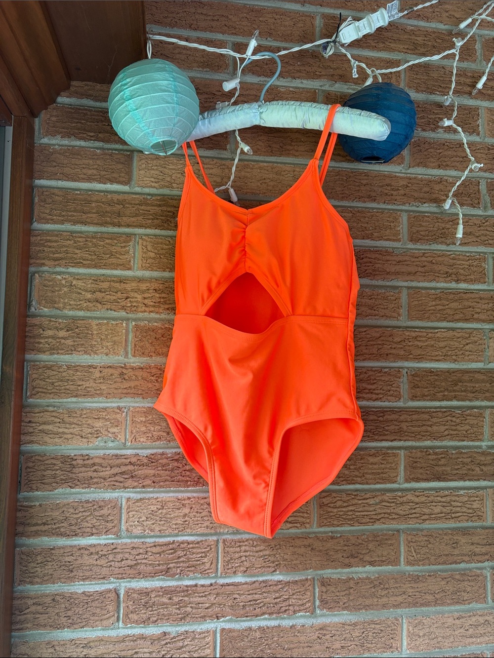 Art class xl 14 neon orange cutout one piece swimsuit